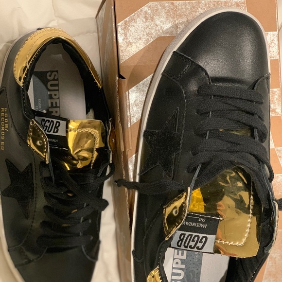 Golden Goose - never worn - Picture 2 of 4